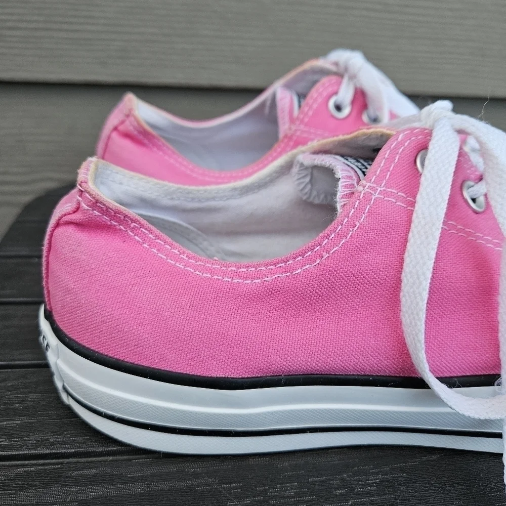 Converse Chuck Taylor Low Top Sneakers Bubblegum Pink Shoes Mens 11.5 Women 13.5
